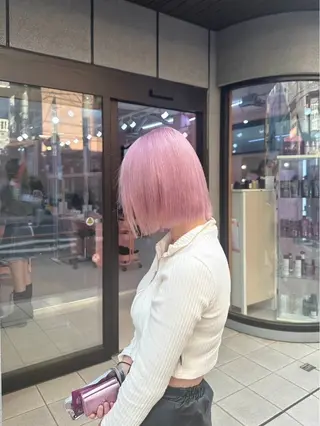 ショート カラー ハイトーン/ゆるふわ 🧚𖥔ׁTOMO♡のヘアスタイル