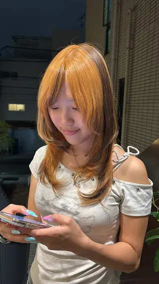 ミディアム カラー anji /パーマ・ハイトーンのヘアスタイル
