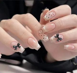 ネイル Pure&Rich Nailのネイルデザイン