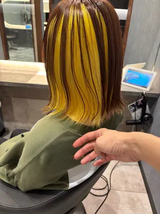 カラー 佐々木 麻純のヘアスタイル