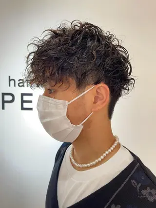 パーマ メンズ 血分 優人のヘアスタイル
