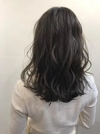 セミロング カラー 髪質改善 高橋 勇樹のヘアスタイル