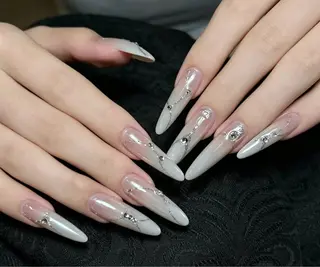 ネイル Anna Melia Nailのネイルデザイン