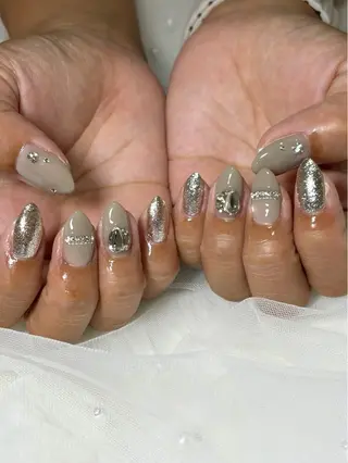 ネイル nailsalon_ riri♡のネイルデザイン