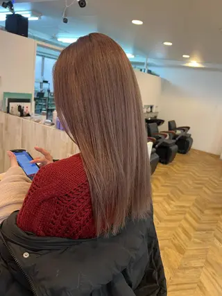 セミロング カラー ブリーチ特化 梅田本多翔のヘアスタイル