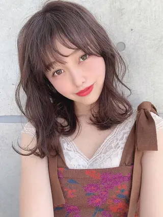 セミロング カラー 大人っぽ韓国レディ レイヤー🤍渋谷のヘアスタイル