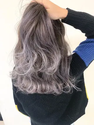 ミディアム 穐田 司樹のヘアスタイル