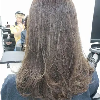 ミディアム [店長]カラーが好評 　小林のヘアスタイル