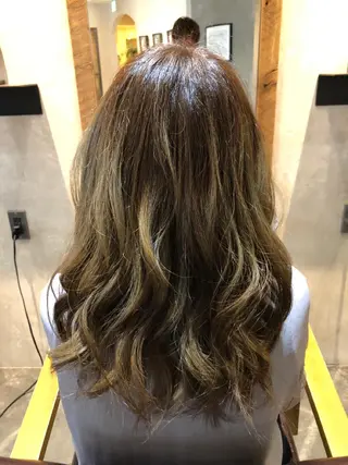 セミロング カラー hair care ACRO店長 谷のヘアスタイル