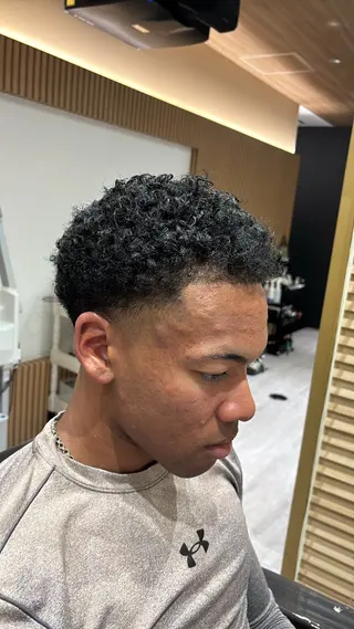 ショート 加藤 颯のヘアスタイル