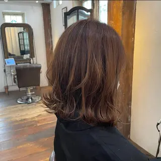 ミディアム 築田 泉のヘアスタイル