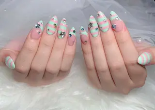 ネイル Lenie Nail Salonのネイルデザイン