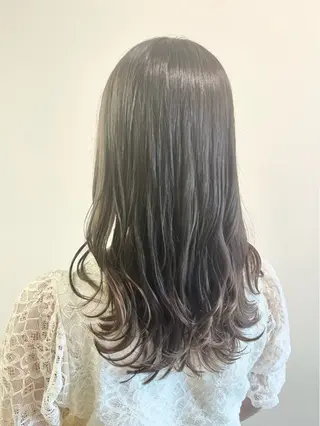 ロング カラー 古川 琴美のヘアスタイル