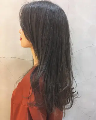 ロング カラー 金子 歩実のヘアスタイル