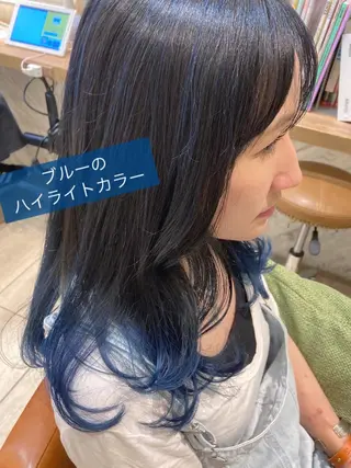 カラー あやか 白髪ぼかしハイライトのヘアスタイル