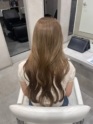 ロング カラー SAKURA 顔まわり/髪質改善のヘアスタイル