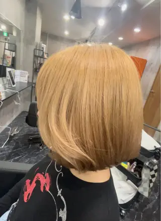 ショート カラー NINE+/代表 ブリーチ特化型サロンのヘアスタイル
