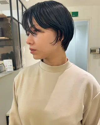 ショート カラー 村上雅人 ナチュラルモードのヘアスタイル