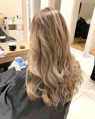 セミロング 小田原NO1 美容師 飯田飛翔のヘアスタイル