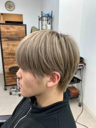 メンズ 学生限定 カラー¥5.000のヘアスタイル