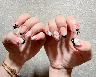 ミディアム Babarla Nailのネイルデザイン