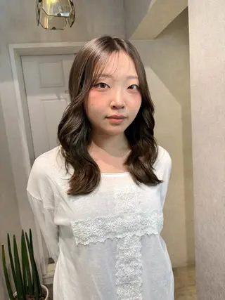 ミディアム 透明感モテスタイル 💞SHIORI💞のヘアスタイル