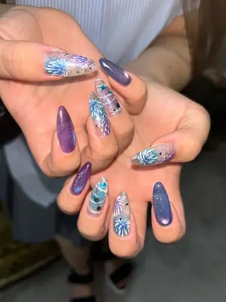 ネイル 🪐富島彩夏 /海外nail🪐のネイルデザイン