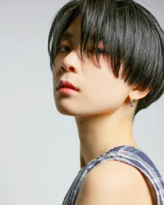 ショート カラー 松尾 泰伸のヘアスタイル