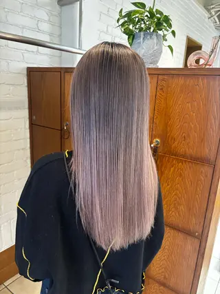 ロング ⭐️ダブルカラー⭐️ ｼｭﾝ⭐️のヘアスタイル