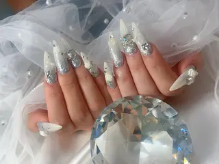 ネイル bijou nails　蓮のネイルデザイン