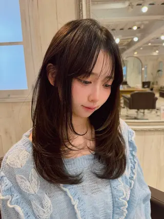 セミロング 杉浦 悠月のヘアスタイル