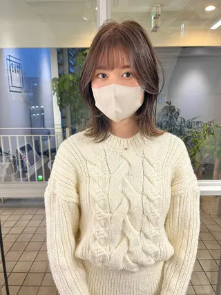 ミディアム カラー ヘアアレンジ アイブロウ 🫧umu.🫧韓国 /レイヤーカットのヘアスタイル