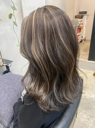 カラー やました もえかのヘアスタイル