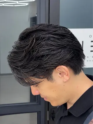 ショート パーマ メンズ シャドウパーマ 小形のヘアスタイル