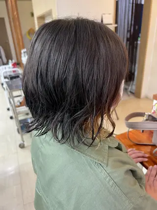 ショート カラー パーマ 黒崎 美乃里のヘアスタイル