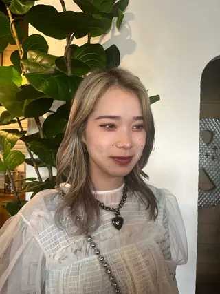セミロング カラー ♡ナナコ♡ レイヤー /ブリーチ/艶髪のヘアスタイル
