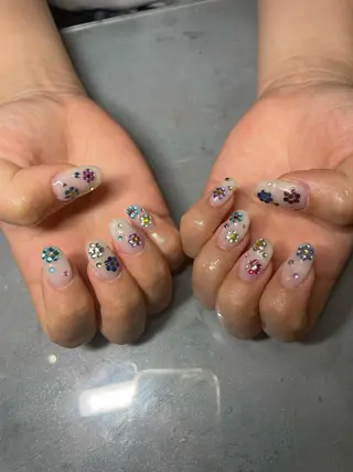 ネイル LAVISH 大和店 🤱子連れ大歓迎のネイルデザイン