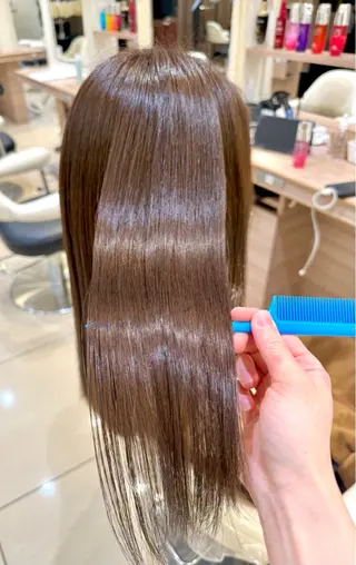 ロング こちんだ ともかのヘアスタイル