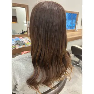 ロング カラー 阿部 美咲のヘアスタイル