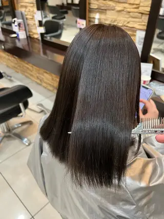 ミディアム 福岡縮毛矯正✨️ ストレート 向井和輝のヘアスタイル