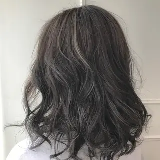 ミディアム カラー 【透明感、艶髪】西村 有司のヘアスタイル