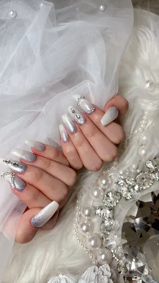 ネイル MADIA EMIのネイルデザイン