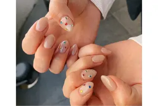 ネイル 長谷川 奈緒美のネイルデザイン