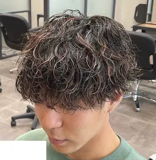 ミディアム パーマ メンズ men'ssalon Loui(ルイ)烏丸のヘアスタイル