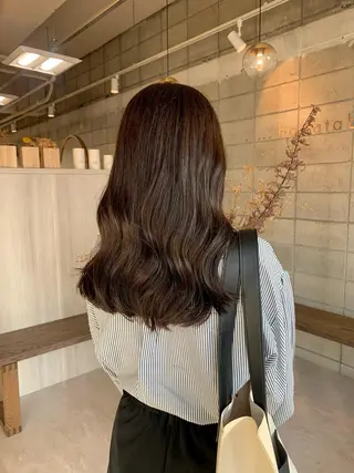 ロング カラー 眞名子 瑞紀のヘアスタイル
