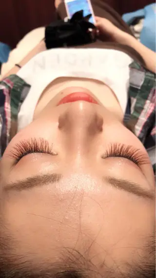 マツエク・マツパ 中村 眞歩のヘアスタイル