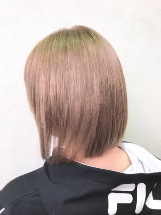 ショート カラー 最高級エクステ /羽エクステ白石宇由のヘアスタイル