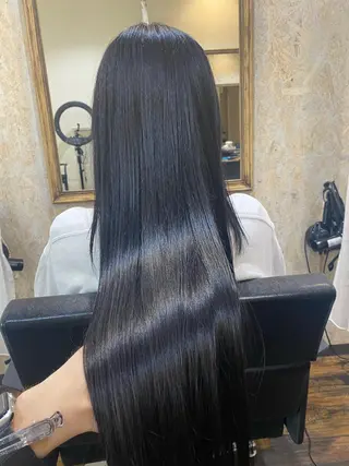 ロング カラー Tsuyoki .のヘアスタイル