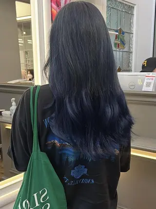 カラー YUYU🦕 /エクステ/艶カラーのヘアスタイル