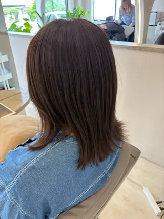 ミディアム 小暮 茜のヘアスタイル